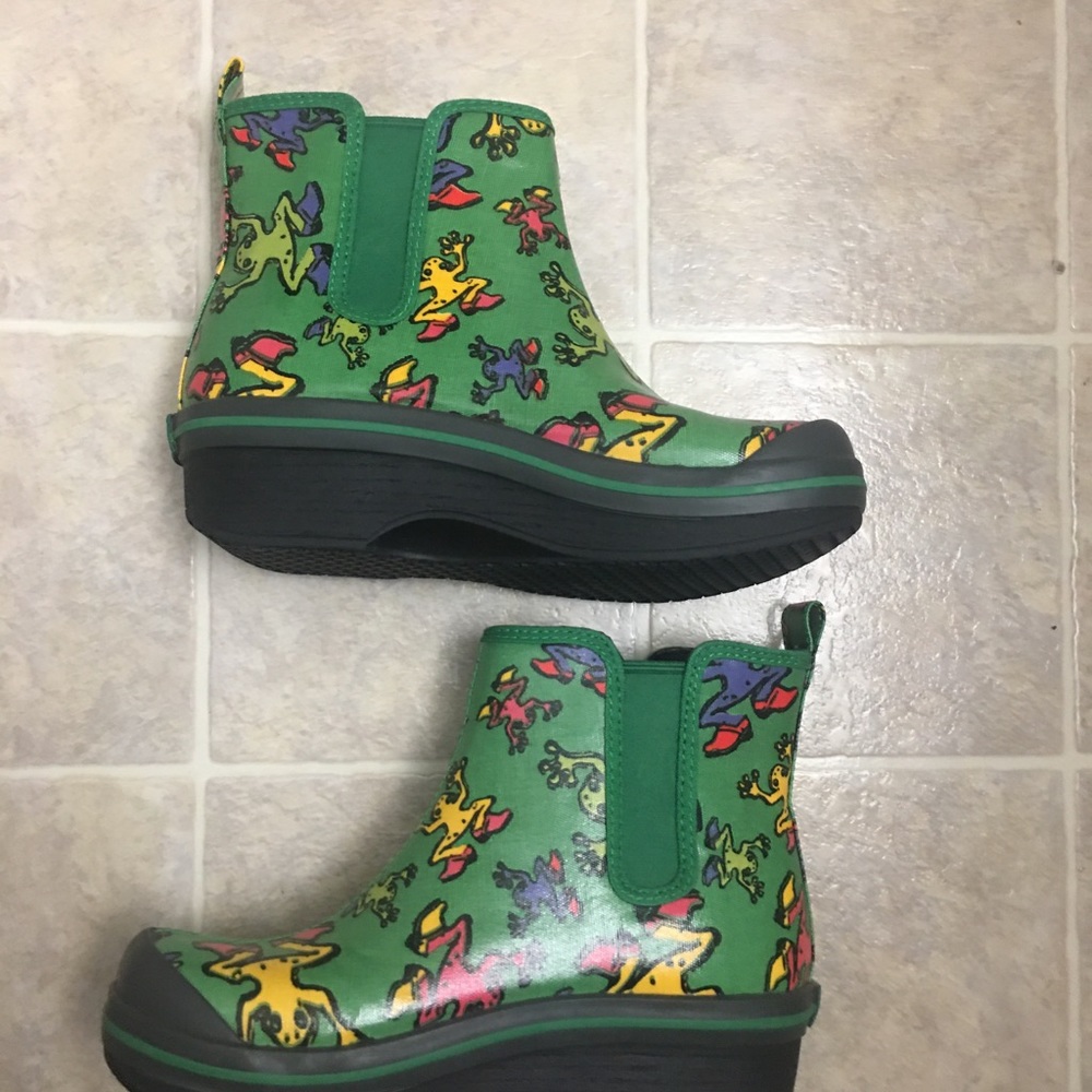 SALE THIS WEEKEND 🧨🧨New Dansko Boots Kids Unisex Size 31 GOT RAIN☔️ BE PREPARED! - Picture 3 of 7